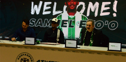 Samuel ETO‘O signe à Konyaspor