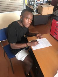 Lionnel YAKAM paraphe son contrat de 2 ans avec le Real Sport Clube Massama