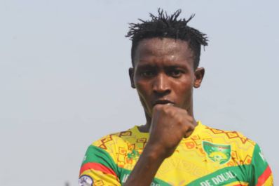 MTN ELITE ONE : Julien KAMTA double encore avec les Astres de Douala contre Fauve Azur