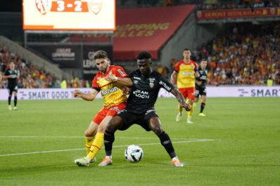 1er match de Ligue 1 pour Darlin YONGWA avec le FC Lorient