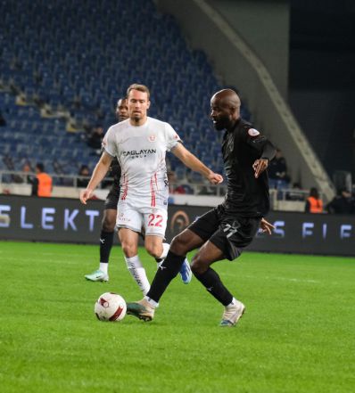 Didier LAMKEL ZÉ et Guy KILAMA décisifs avec Hatayspor face à Antalyaspor