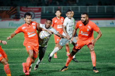Privat MBARGA buteur contre Bornéo qui corrige sévèrement Bali United