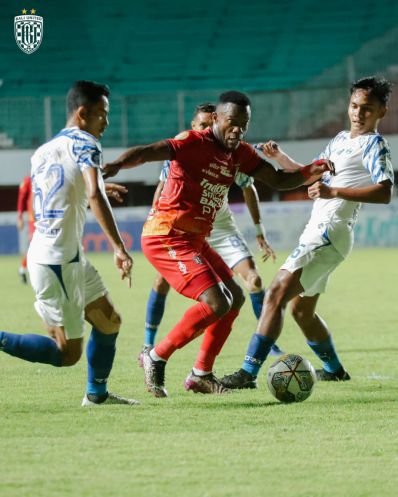 Buteur contre PSIS Semarang, Privat MBARGA donne la victoire à Bali United