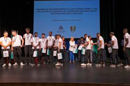 Samuel NJOH NJOH, Hyppolite EKANGA et le groupe U23 d‘Estrela Amadora honorés